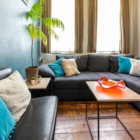 Casa de Férias Town House With View Over The 3 Towers Of Bruges, Cleaning Included Bruges