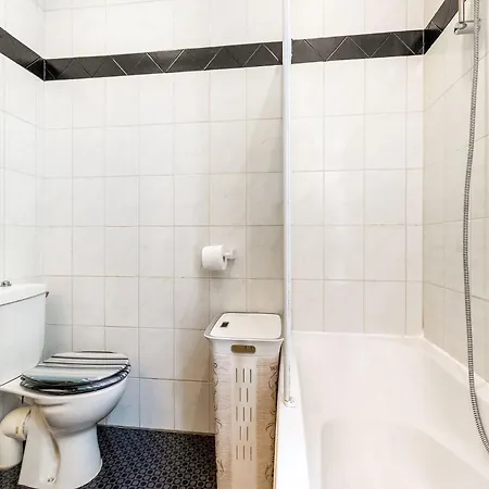 Town House With View Over The 3 Towers Of Bruges, Cleaning Included * Bruges