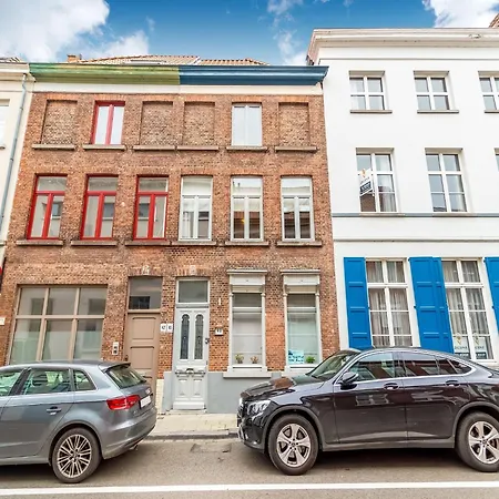 Town House With View Over The 3 Towers Of Bruges, Cleaning Included * Bruges
